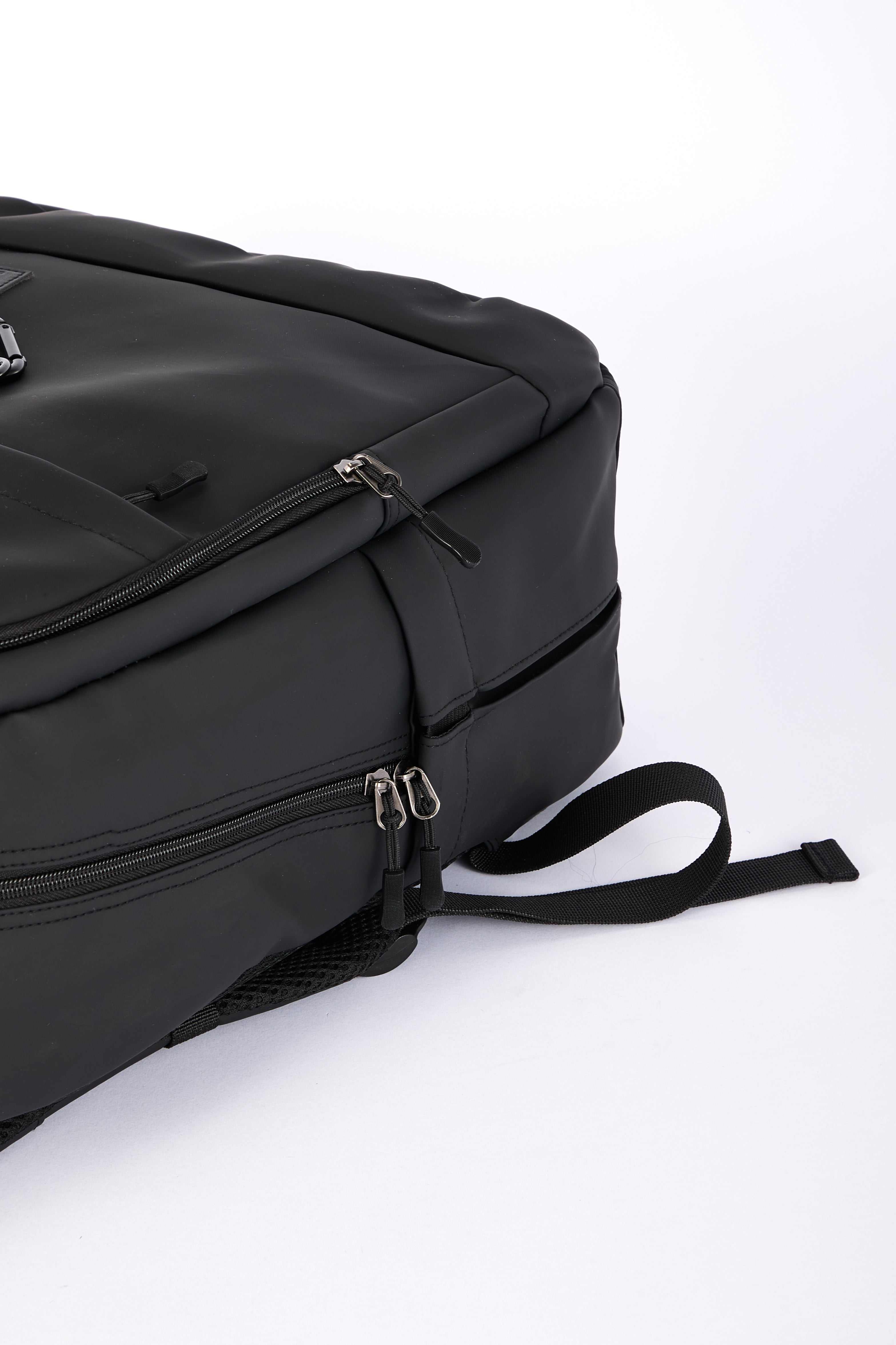 Lightweight NIJ Level IIIA bulletproof backpack under 4 lbs