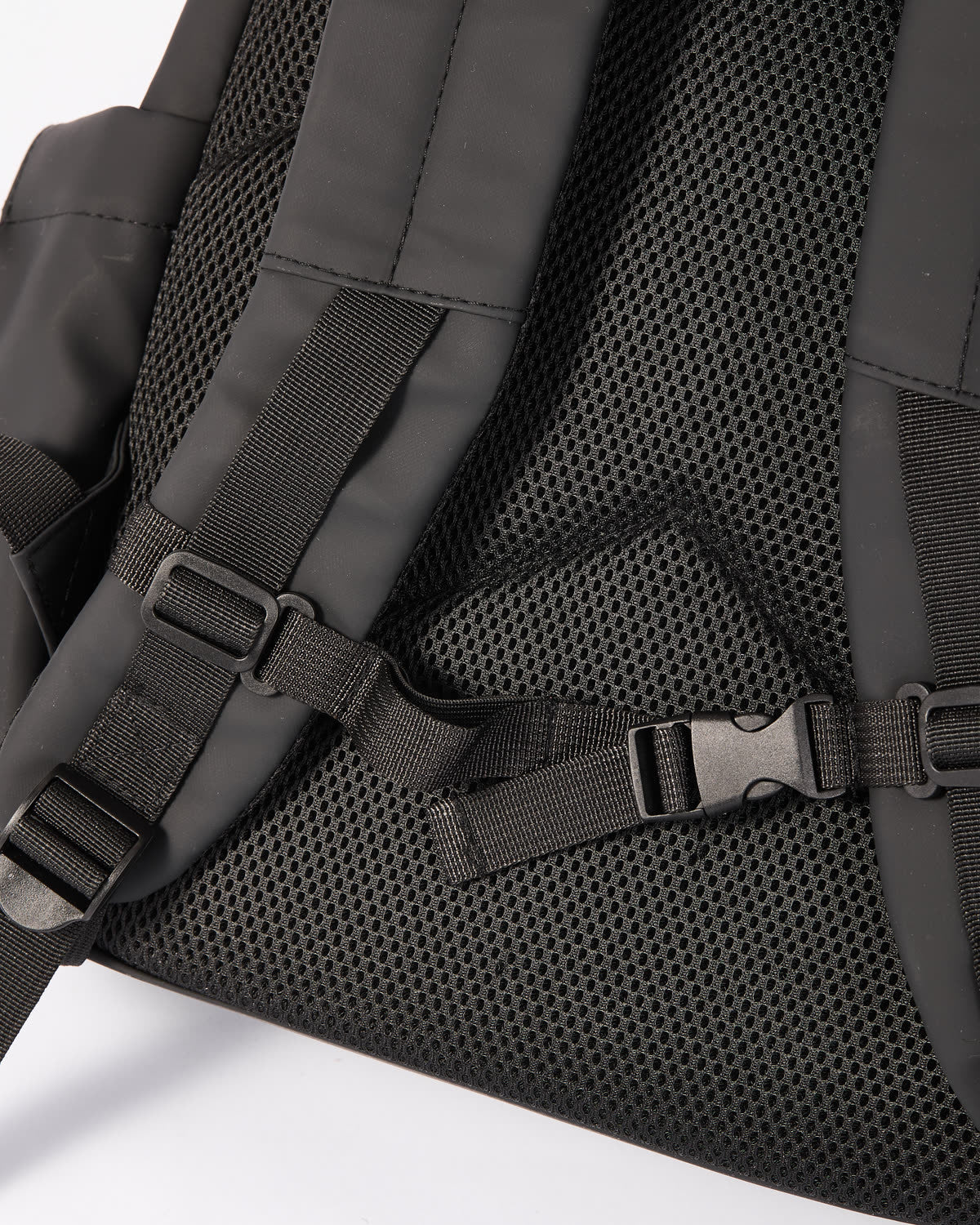 Rear view showing the padded harness and back panel